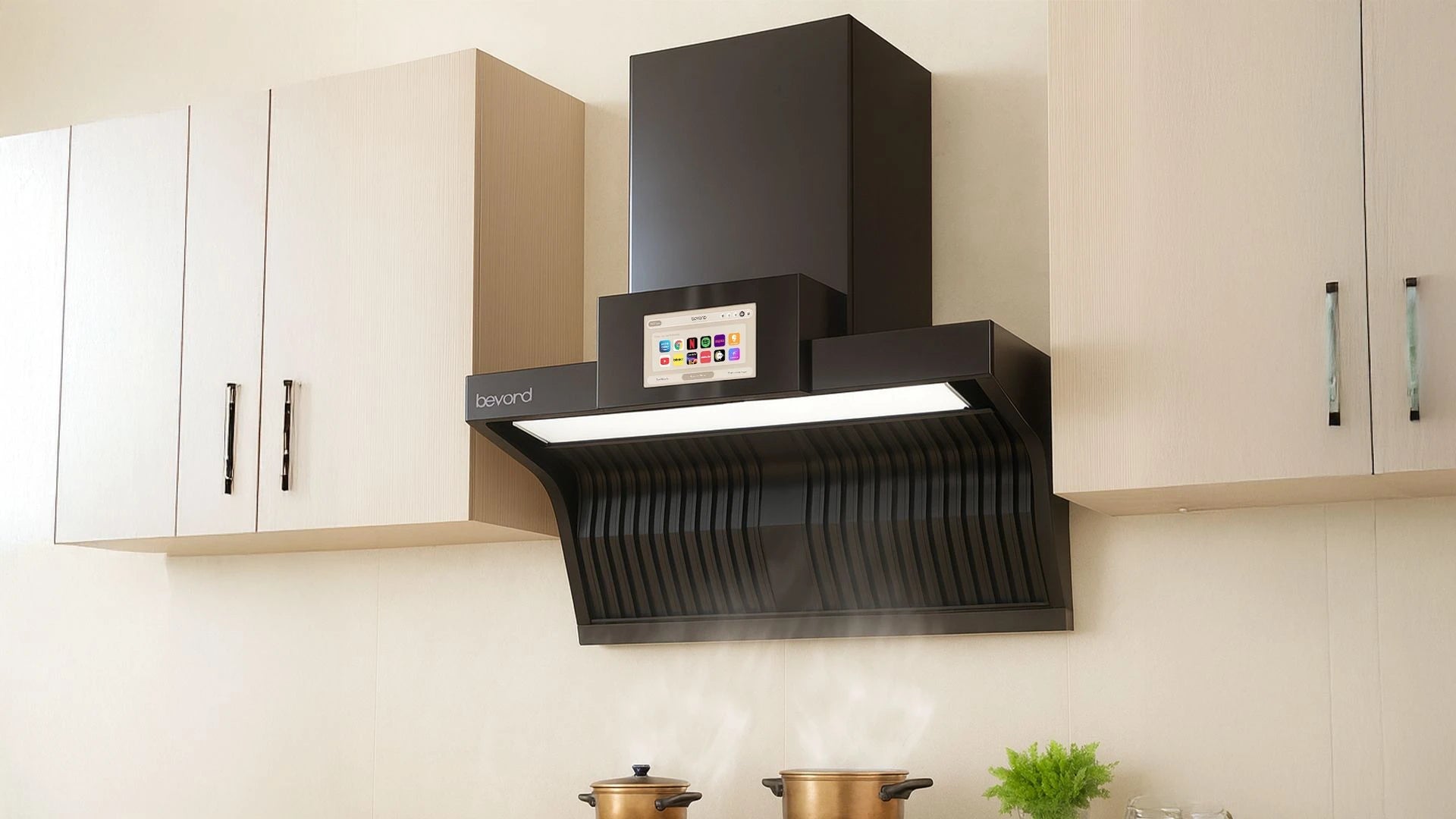 Comparison of motion sensor and touch control kitchen chimneys for modern kitchens. 